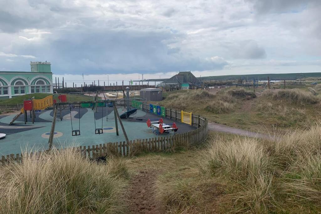 Life'S A Beach, Montrose Scotland Zewnętrze zdjęcie